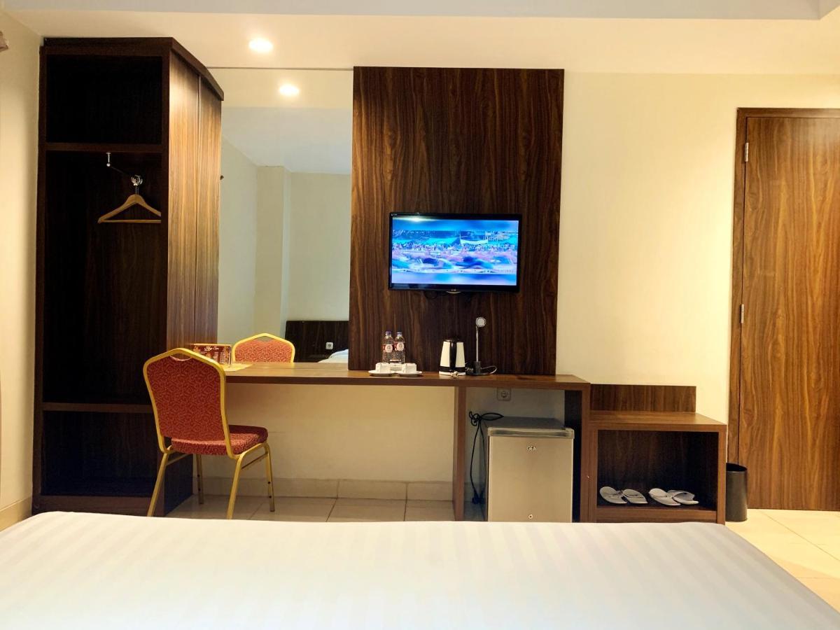 Ameera Hotel Pekanbaru Eksteriør bilde