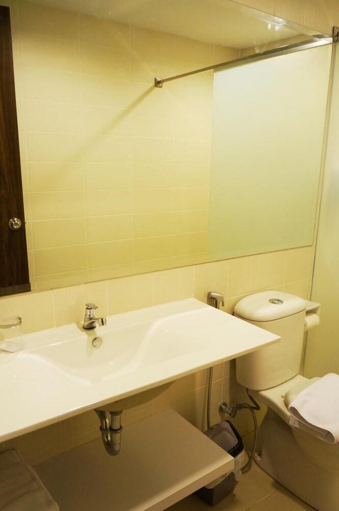 Ameera Hotel Pekanbaru Eksteriør bilde