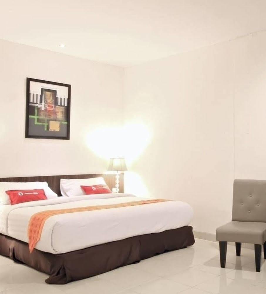 Ameera Hotel Pekanbaru Eksteriør bilde
